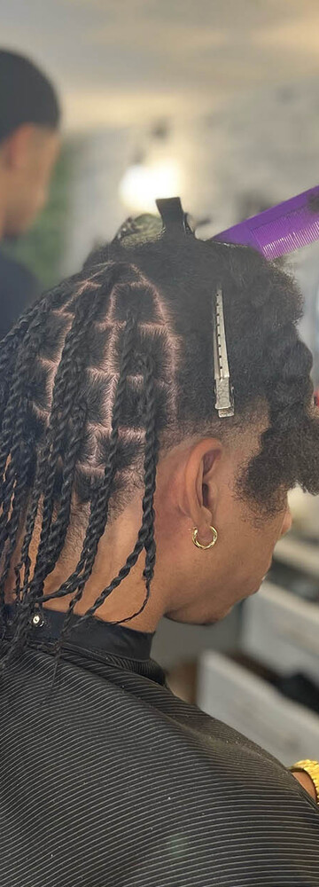 Découvres nos prestations de Locks et Braids